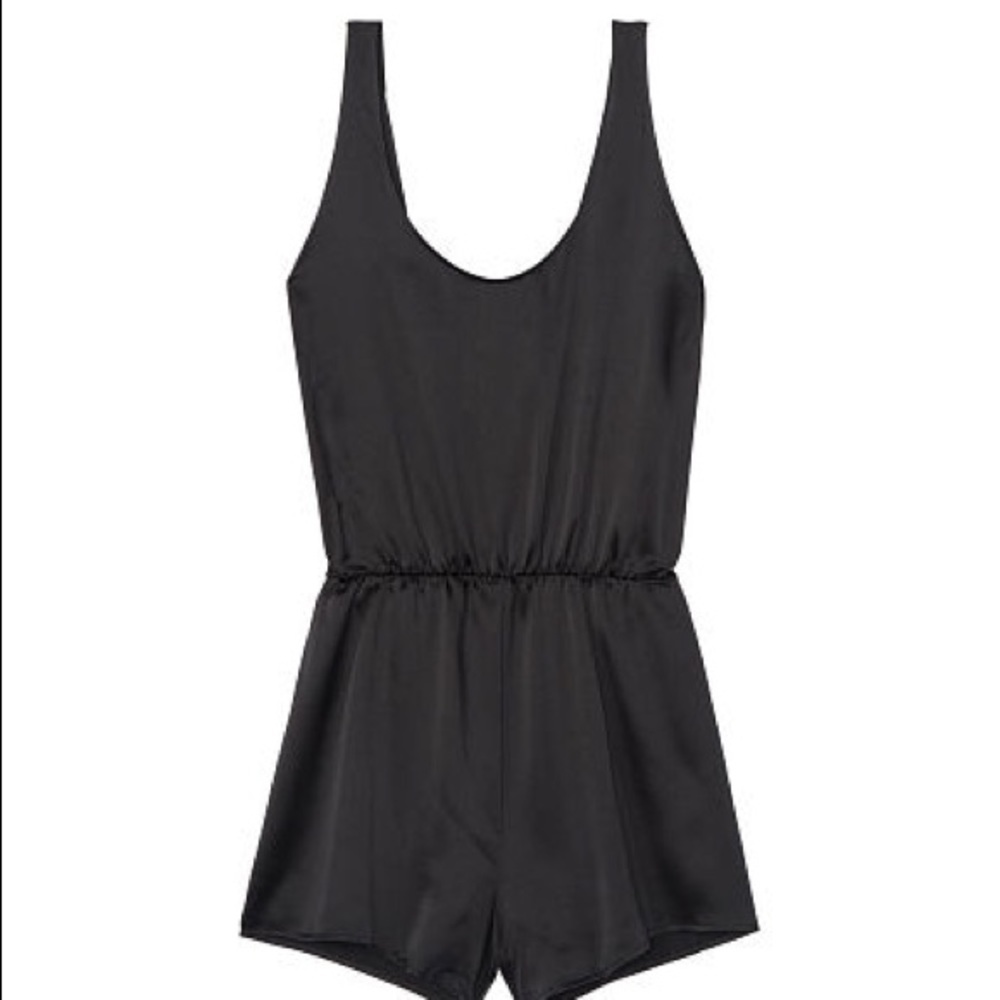 NWT Victoria’s Secret: Rare 🔥 Extra Small Satin Black Back Tie Romper - Picture 3 of 3